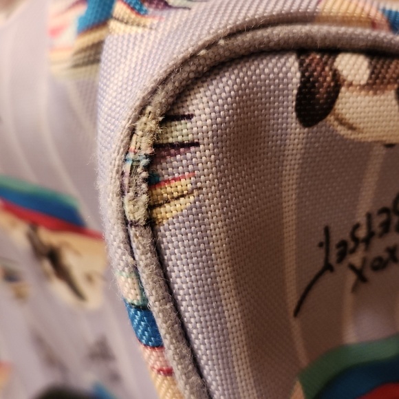 Betsey Johnson Gray French Bulldog Insulated Lunchbag - Picture 5 of 9